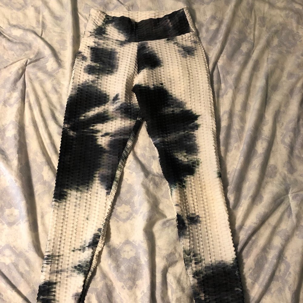 TieDye Butt-Scrunch Leggings